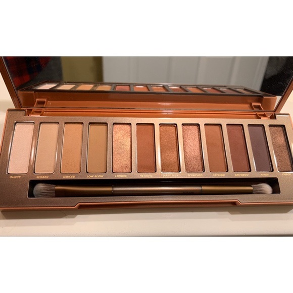 Urban Decay Other - URBAN DECAY Naked Heat Eyeshadow Palette Urban Decay Other - URBAN DECAY Naked Heat Eyeshadow Palette